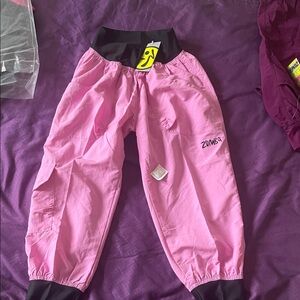 Zumba Fitness ultimate orbit Cargo Capri XS